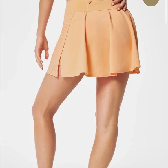 SPANX Peach Skort - Picture 4 of 9